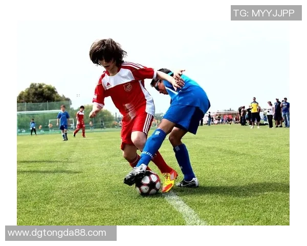 足球洗的魅力与技巧探秘让你成为场上明星的秘诀与训练方法